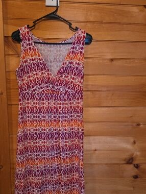 Sleeveless V-Neck Printed Dress in Pink & Orange
